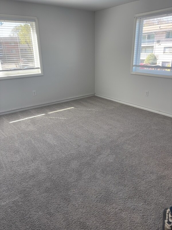 Building Photo - 5604 Crenshaw Rd