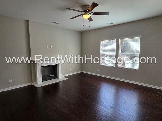 Building Photo - Stunning New 4bd/ 2.5ba / Immaculate / Attention to Detail/ Great Location