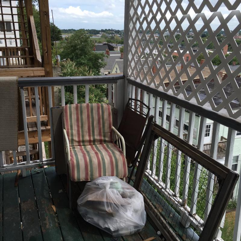 Building Photo - 120 Gladstone St