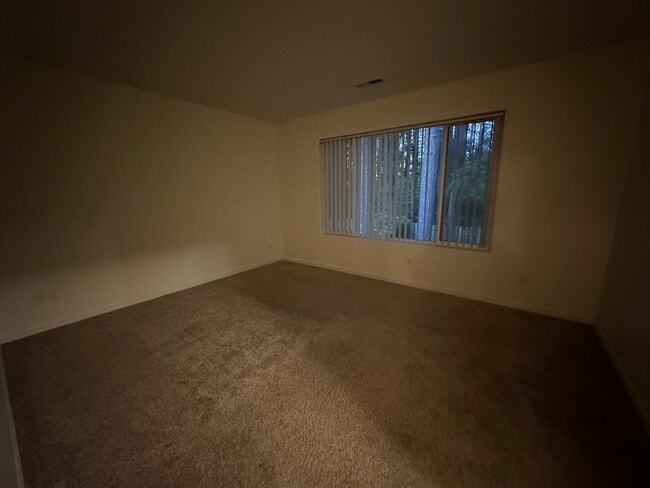 Building Photo - 5721 NE Canard Ct