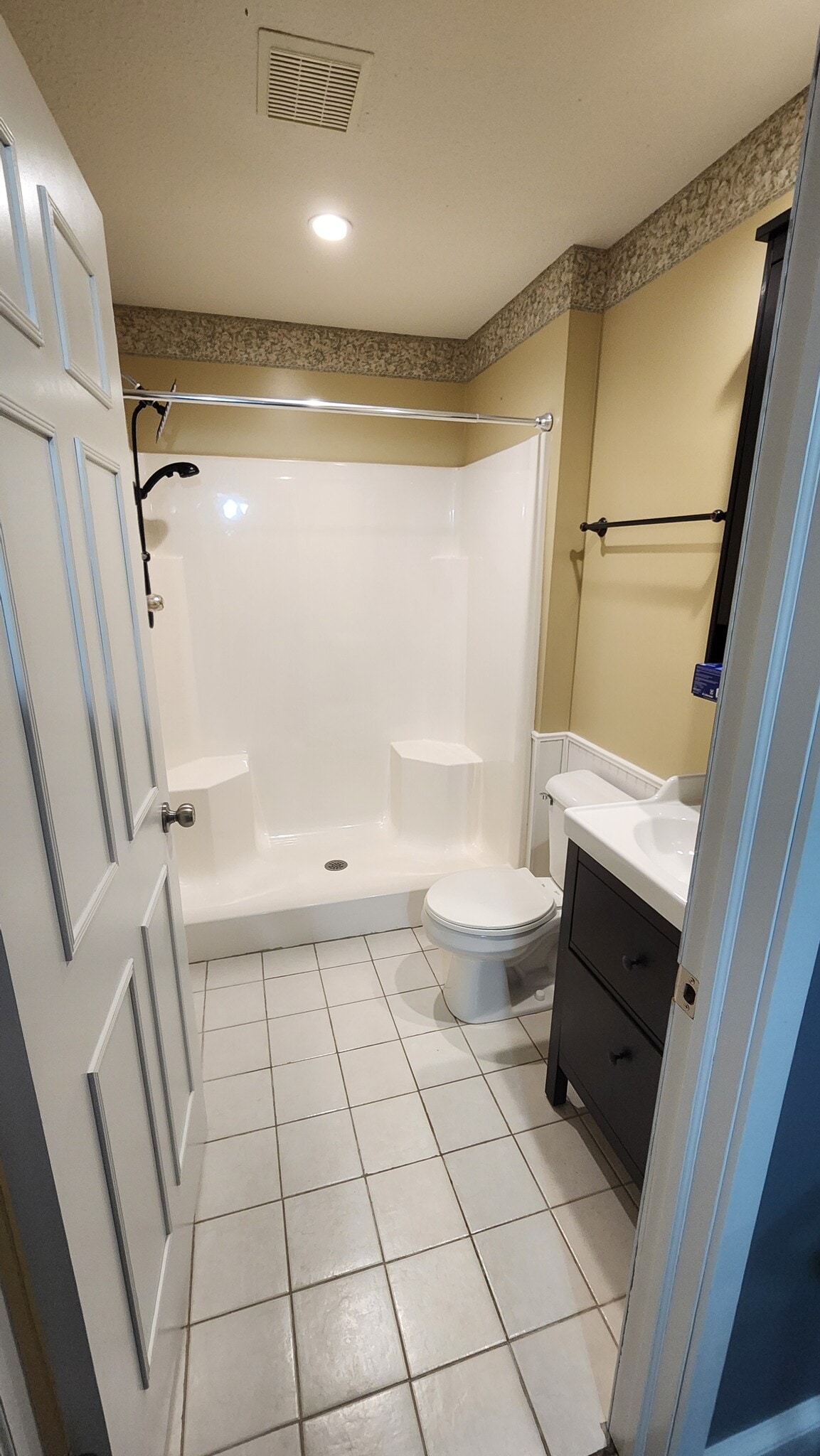 Bedroom 1 Bath - 9654 Sawgrass Ct