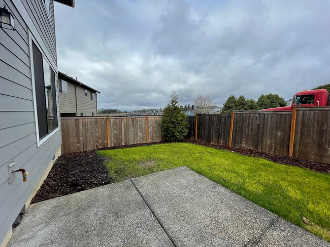 Building Photo - Modern Southwest Gresham Home - 4Bd 2.5Ba ...