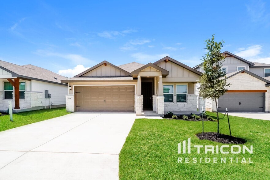Primary Photo - 13647 Emerson Wy