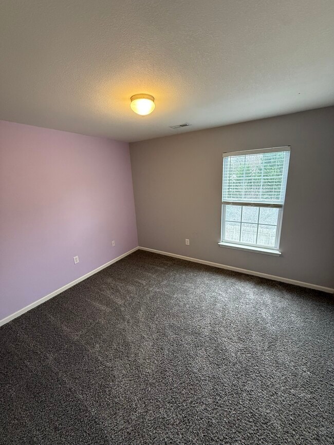 Building Photo - 528 N Hampton Meadows Dr