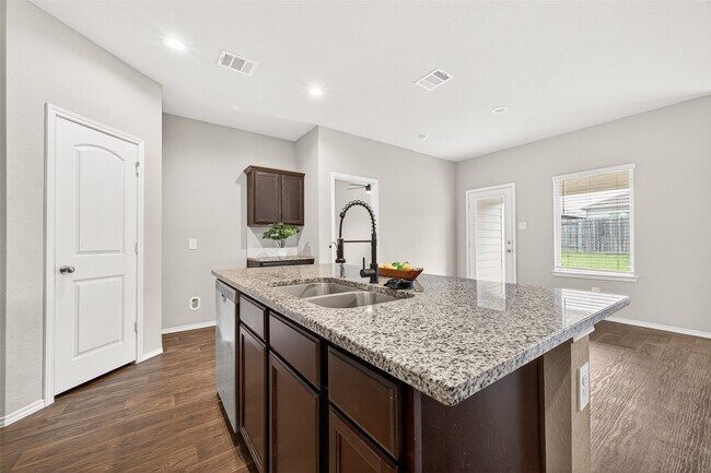 Building Photo - 14616 Blackbrush Mnr