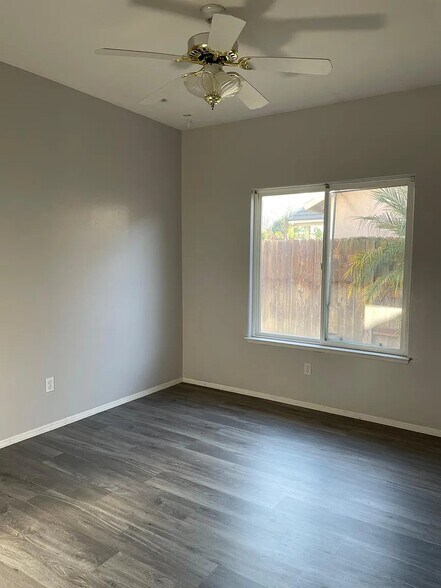 Building Photo - 12216 Kingfisher Ave