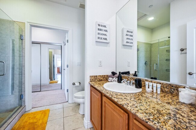 Building Photo - 3 BR + Bonus, Fully furnished, Includes Ut...