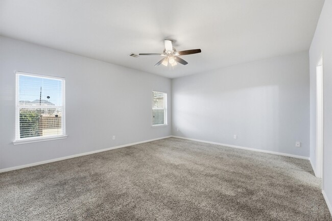 Building Photo - 719 Longstreet Dr