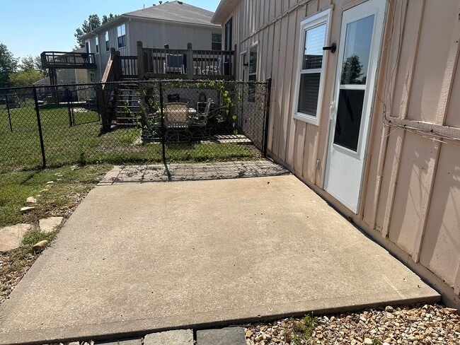 Building Photo - 8703 N Hull Dr