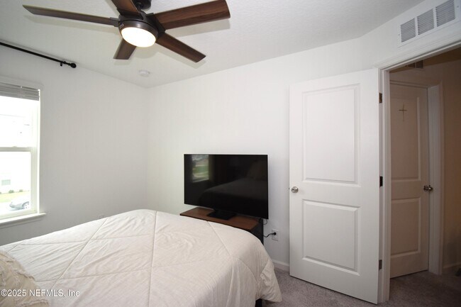 Building Photo - 6834 Golden Monarch Ave