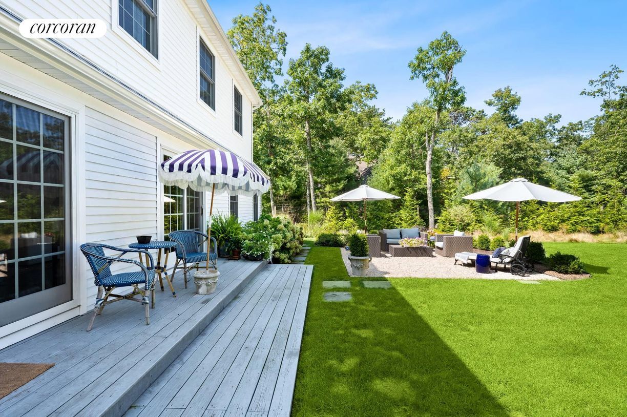 Building Photo - 17 Old Sag Harbor Rd