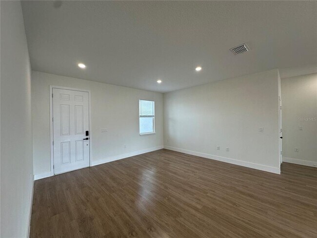 Building Photo - 1323 E Derby Dr