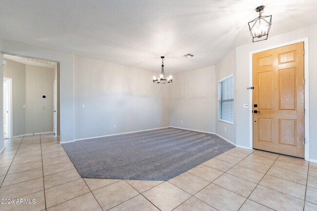 Building Photo - 1245 E San Carlos Way