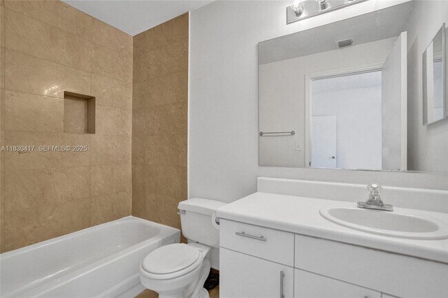 Building Photo - 1210 Sorrento Dr