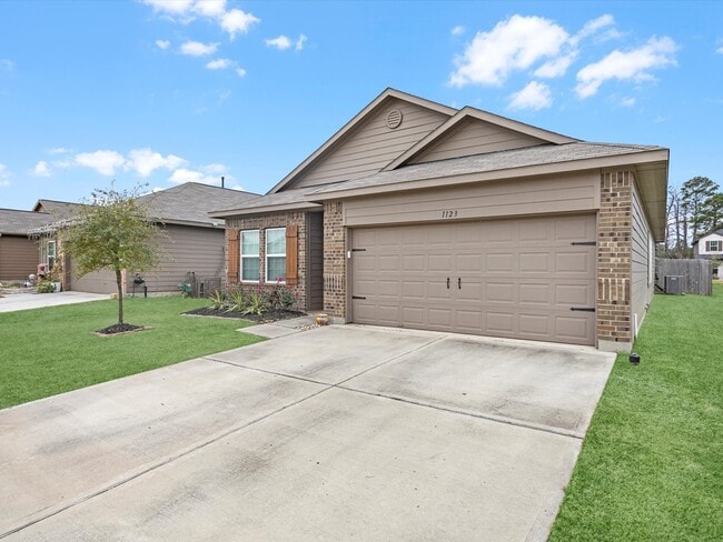 Building Photo - 1123 Station Manor Ln