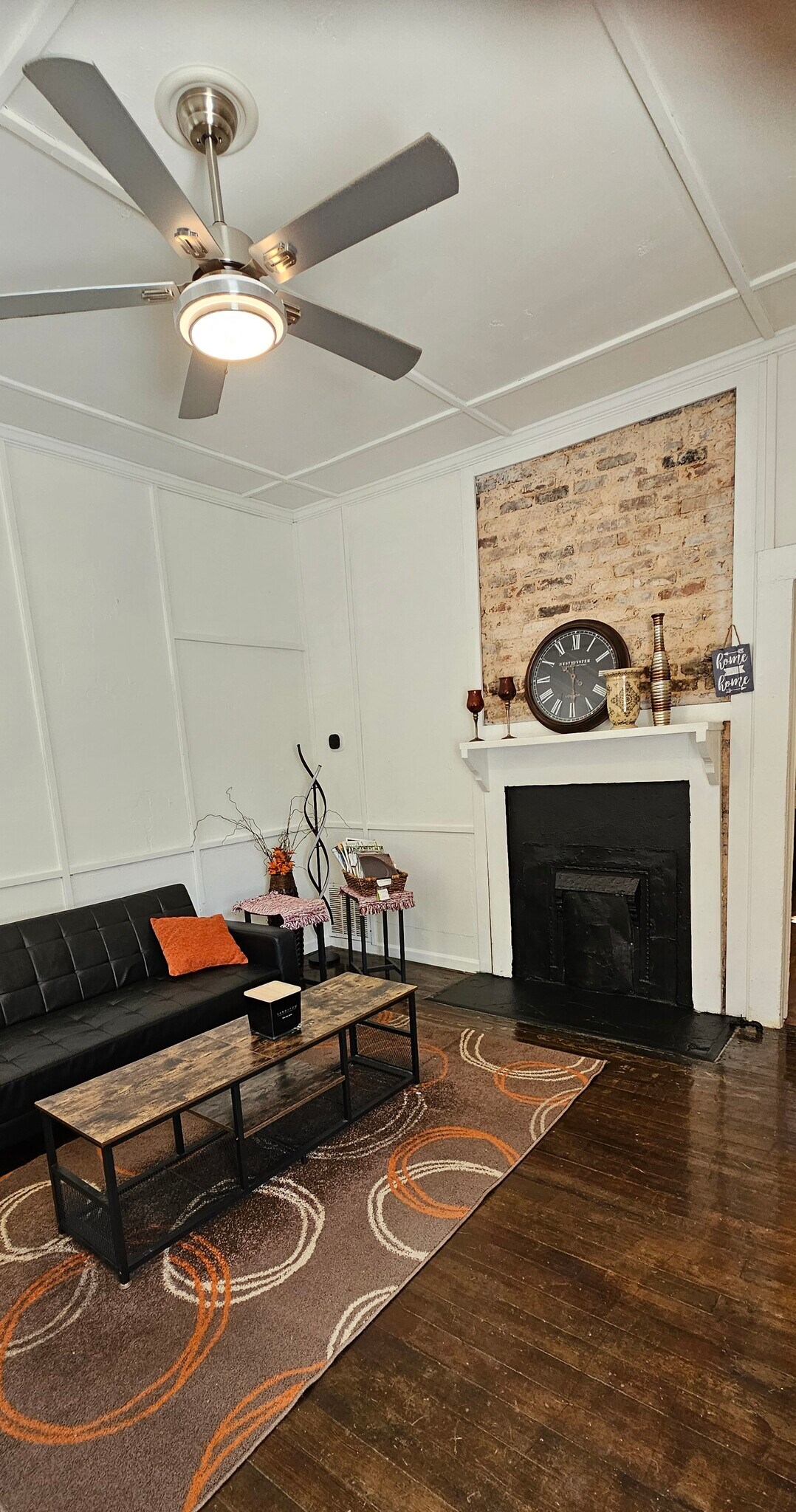 Building Photo - 607 Gaskill St SE