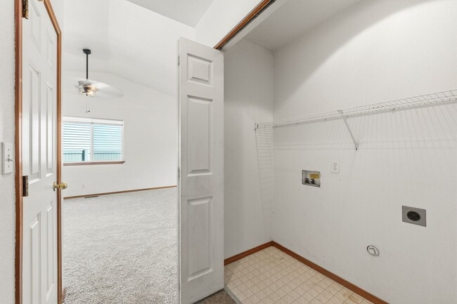 Building Photo - 5769 N Lachaise Ln