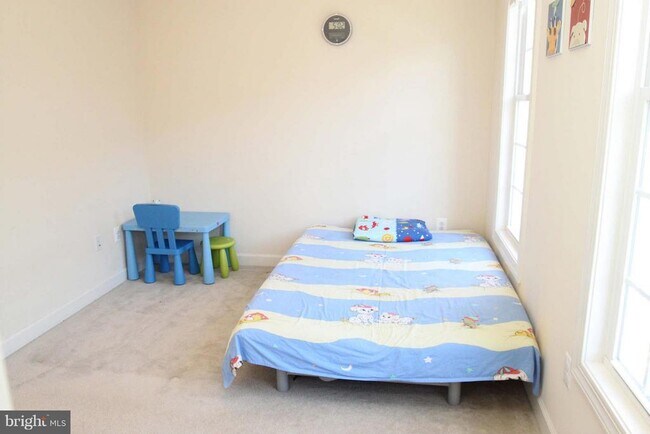 Building Photo - 623 Hurdle Mill Pl