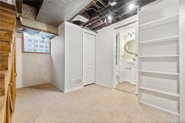 Building Photo - 414 Fisk St