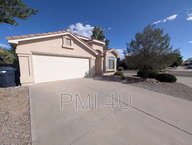 Building Photo - 9800 Kokopelli Dr NW