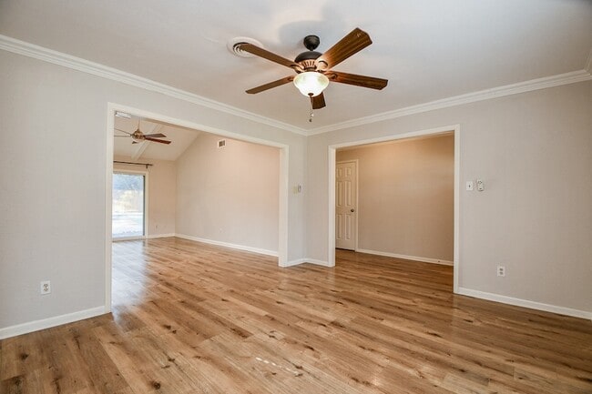 Building Photo - 10706 Inwood Dr