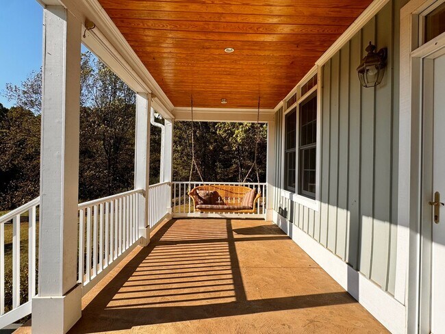 Building Photo - Private Farm Home in North Garden - Enjoy ...