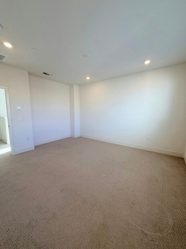 Building Photo - 3948 Telluride St