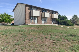 Building Photo - 2250 Billings St