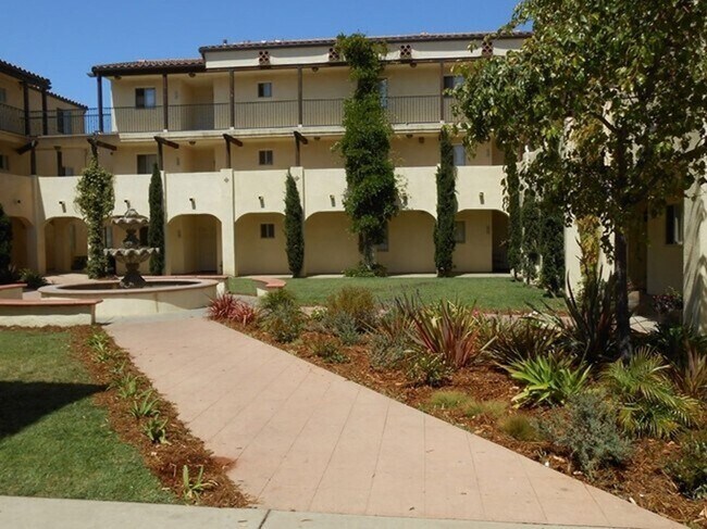 Primary Photo - $1000 off one month's rent!!
