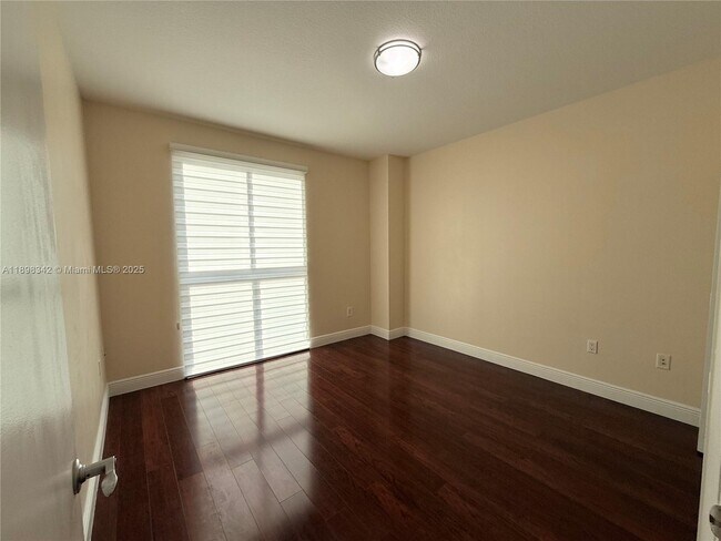 Building Photo - 7275 SW 90th Way
