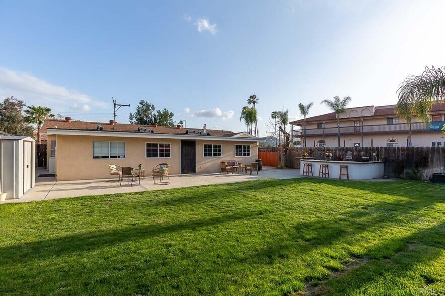 Building Photo - 9336 Willowgrove Ave
