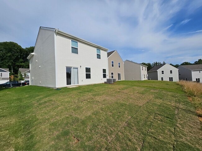 Building Photo - Brand New 3BR Home Minutes from the Airport