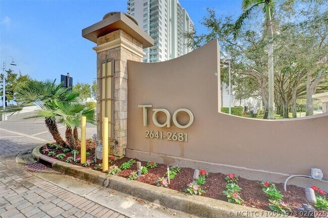 Building Photo - 2681 N Flamingo Rd