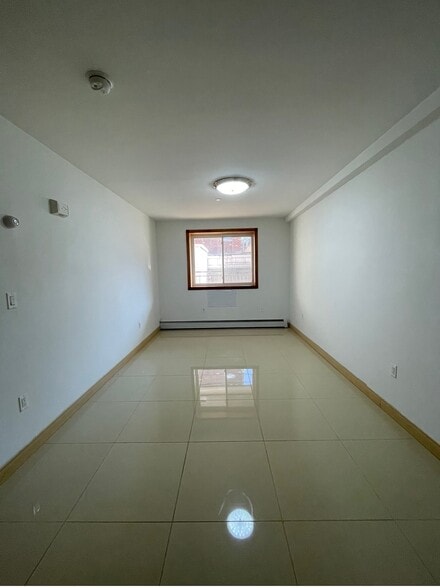 Building Photo - 6426 Queens Blvd