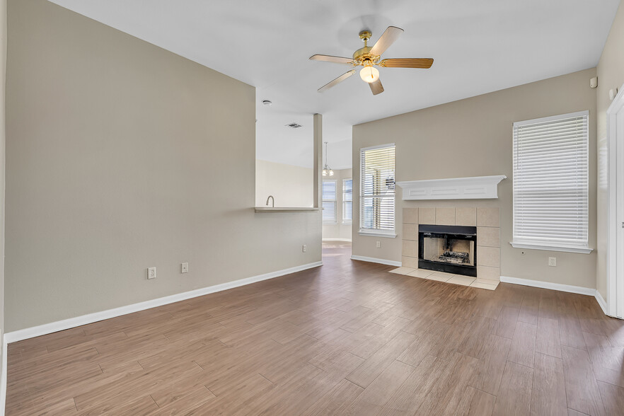 Building Photo - 3715 Westfield Dr