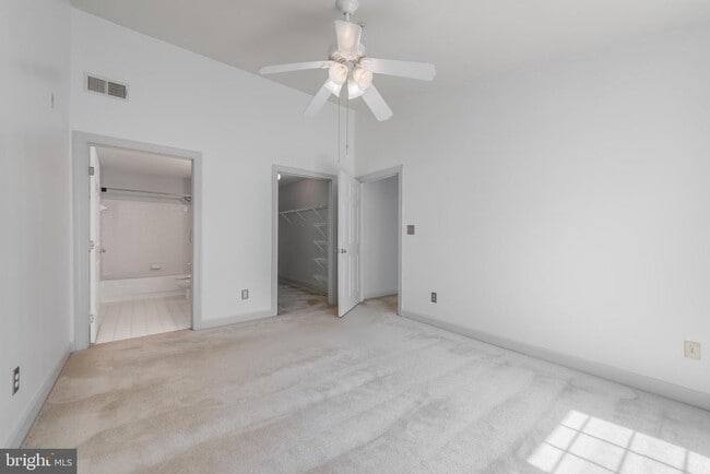Building Photo - 8301 Bluebird Way