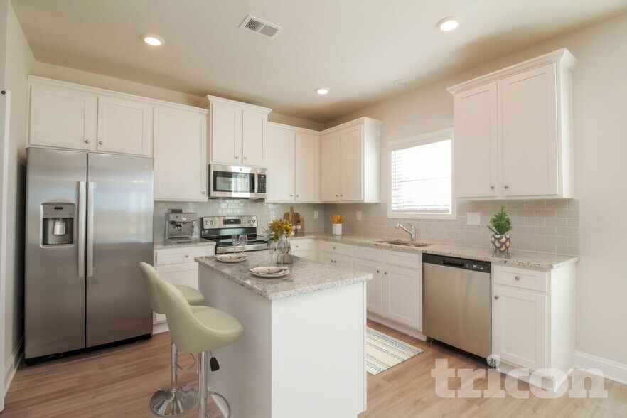 Building Photo - 120 Kingshall Rd
