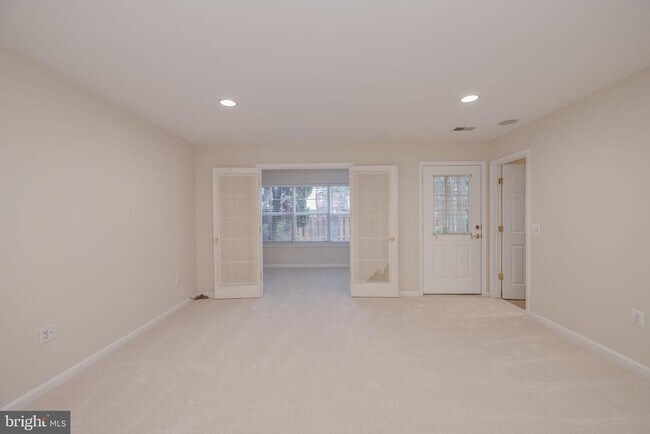 Building Photo - 6144 Cilantro Dr