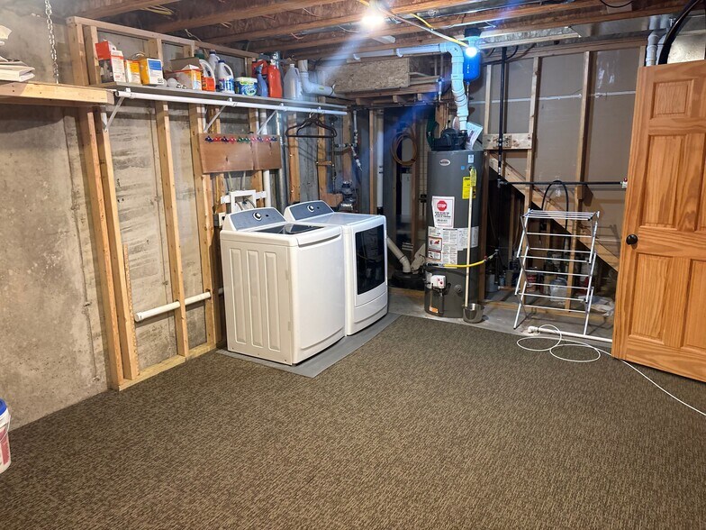Building Photo - 3306 Champion Dr
