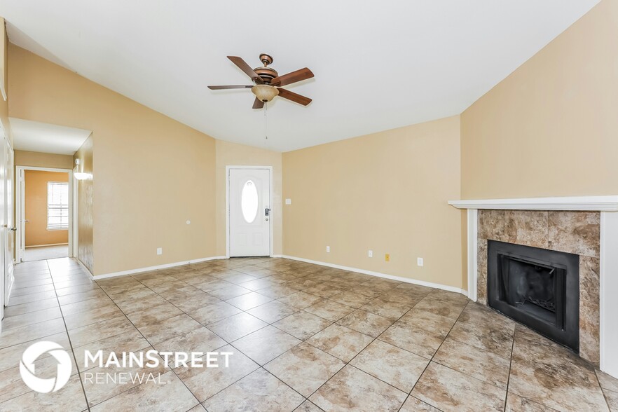 Building Photo - 2803 Forest Creek Dr