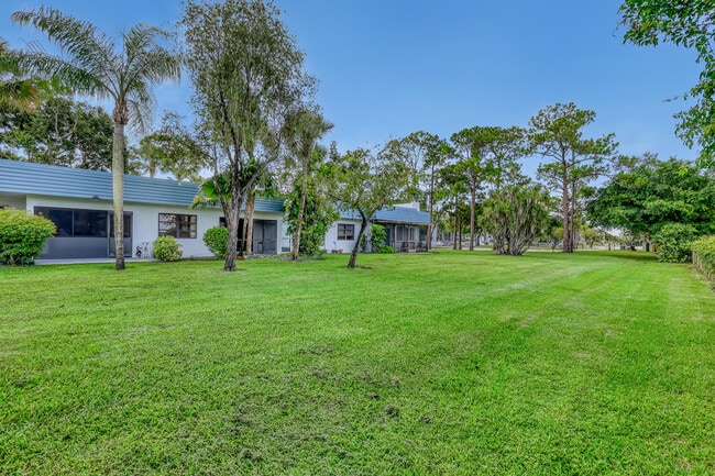 Building Photo - 4575 Lucerne Lakes Blvd W