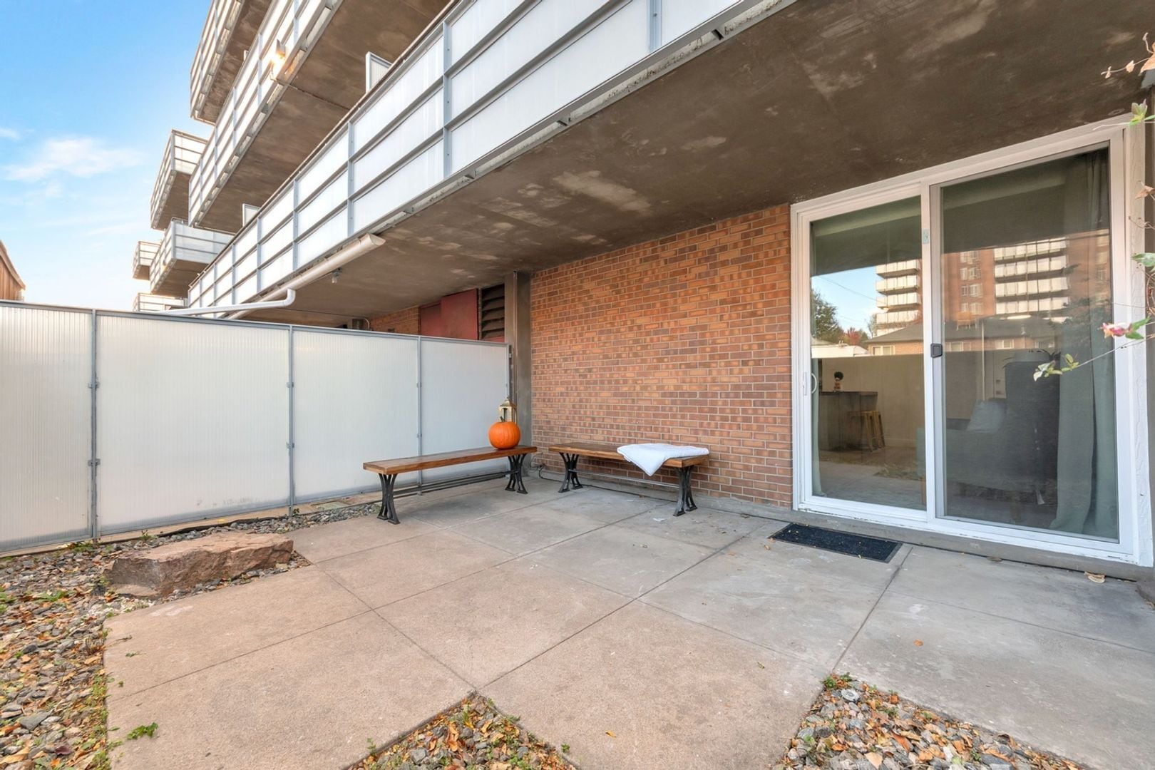 Building Photo - 2500 S York St