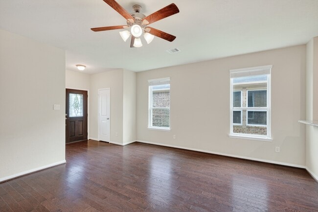 Building Photo - 12027 Rockridge Falls Dr