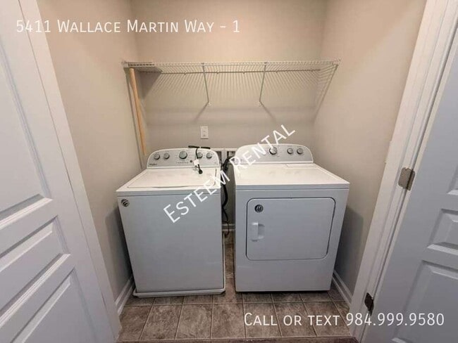 Building Photo - 5411 Wallace Martin Wy