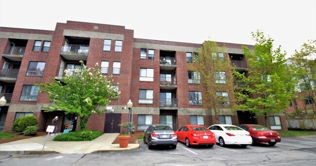 Building Photo - 14 Heron St