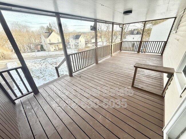 Building Photo - 2413 Milburn St