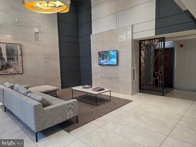 Building Photo - 7111 Woodmont Ave