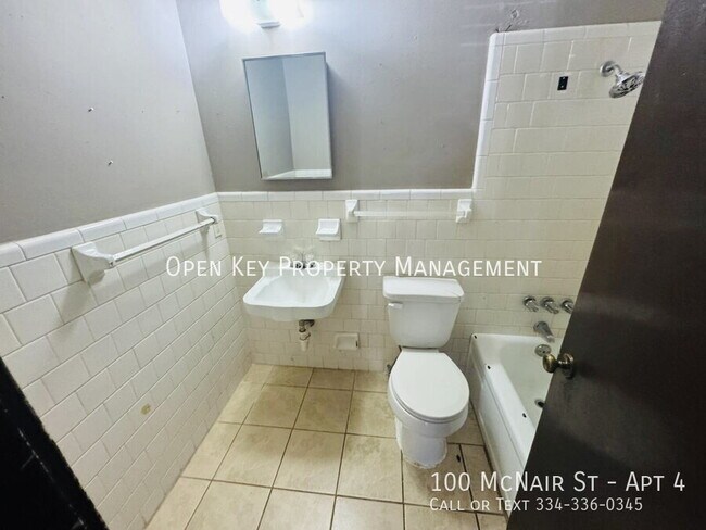 Building Photo - 100 McNair St