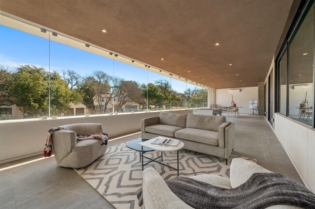 Building Photo - 3415 Rosefinch Trail
