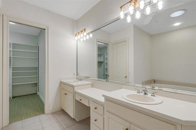 Building Photo - 2702 Prestwick Dr